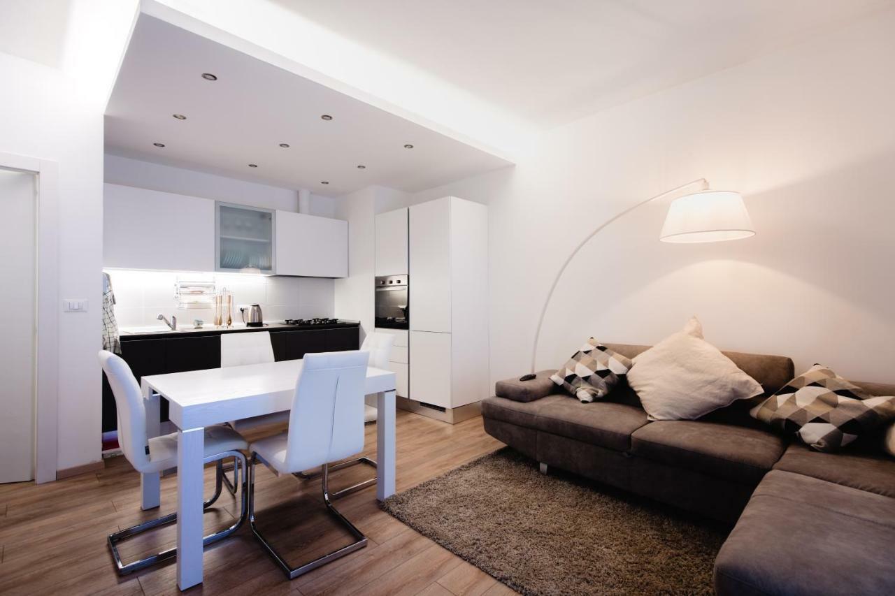 La Boutique Del Vento - Esclusivo In Pieno Centro Apartment ตรีเอสเต ภายนอก รูปภาพ
