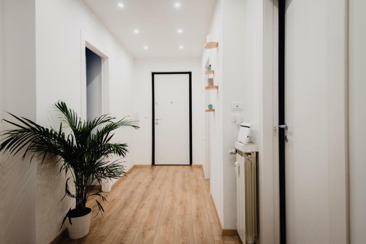 La Boutique Del Vento - Esclusivo In Pieno Centro Apartment ตรีเอสเต ภายนอก รูปภาพ