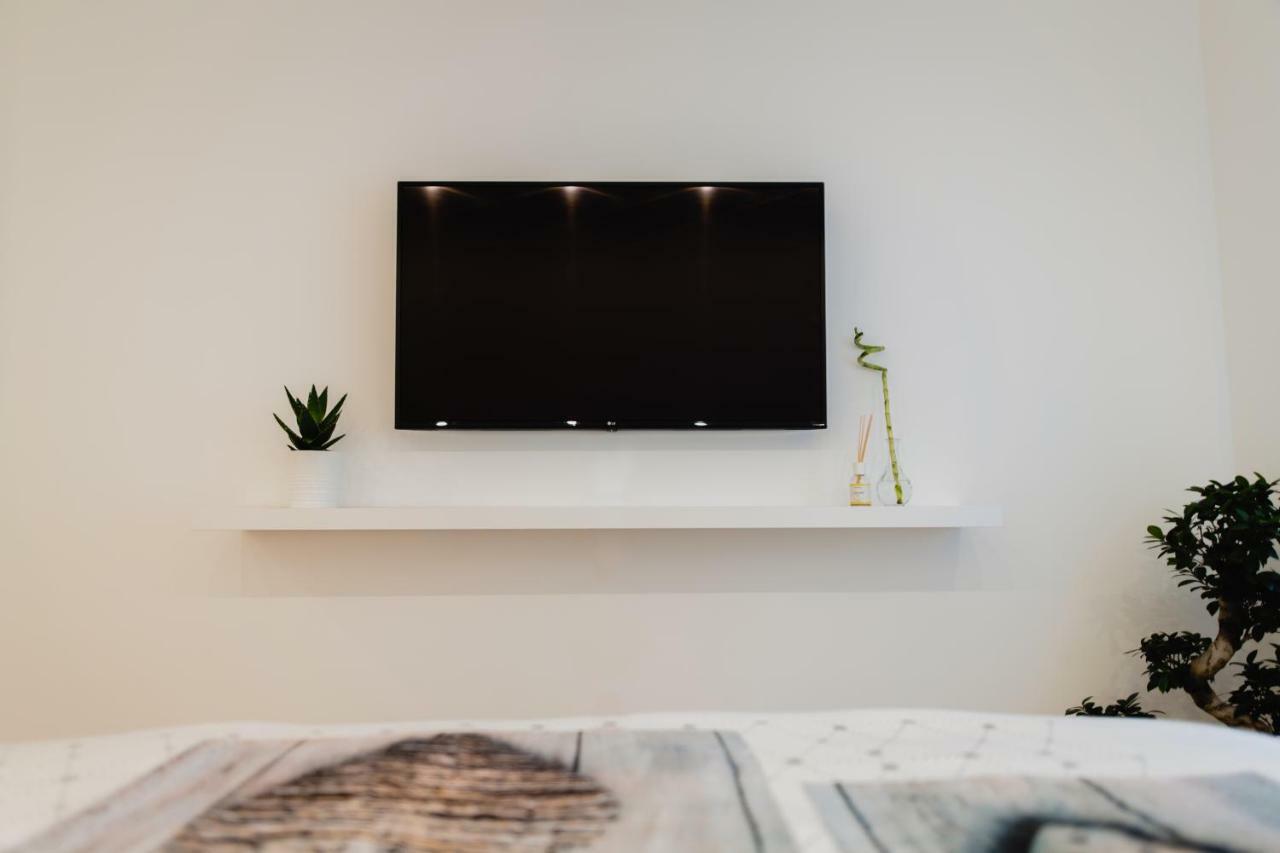 La Boutique Del Vento - Esclusivo In Pieno Centro Apartment ตรีเอสเต ภายนอก รูปภาพ