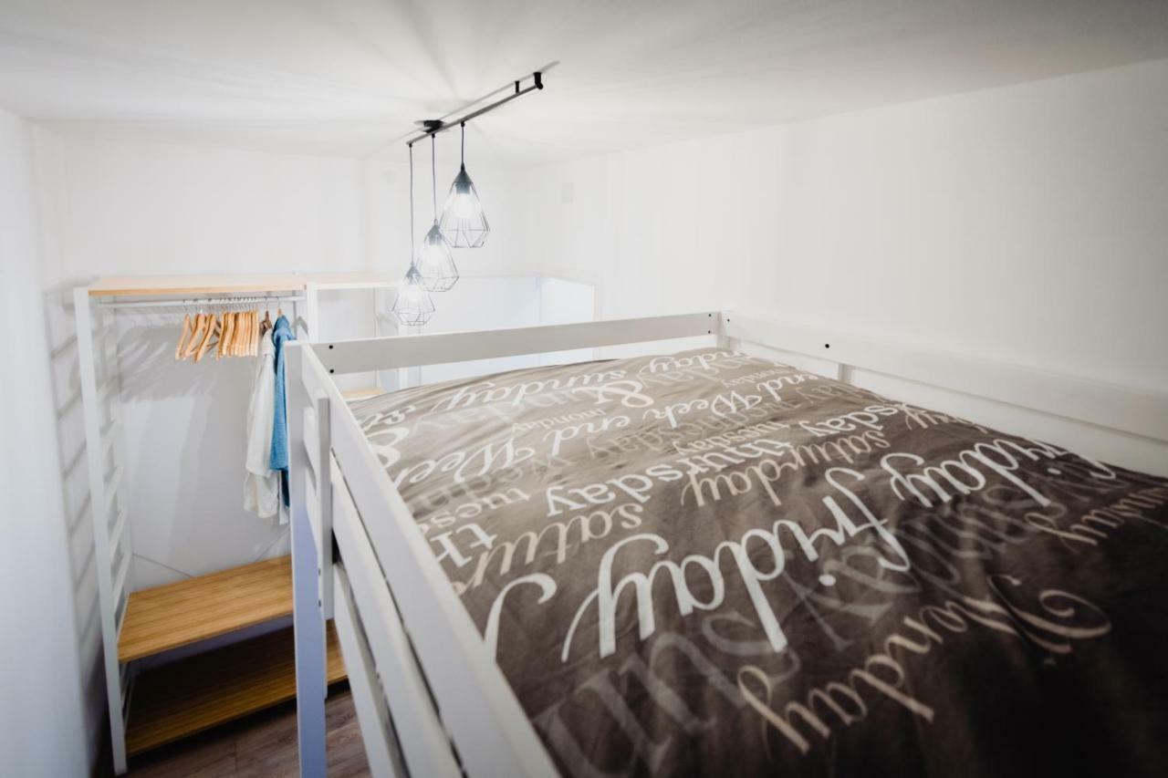La Boutique Del Vento - Esclusivo In Pieno Centro Apartment ตรีเอสเต ภายนอก รูปภาพ